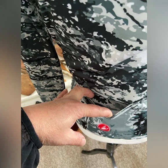 Castelli - Picture 3 of 5